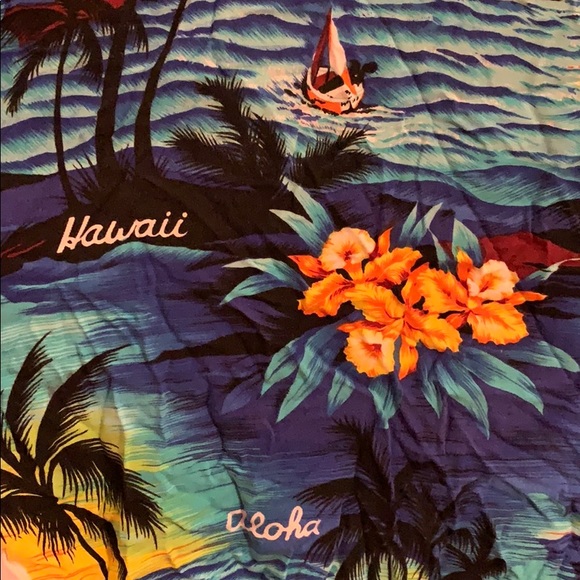 Hawaiian Shirt - Picture 4 of 4